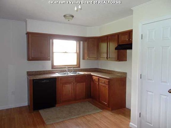 3rd image of 60 Cedarwood Way
