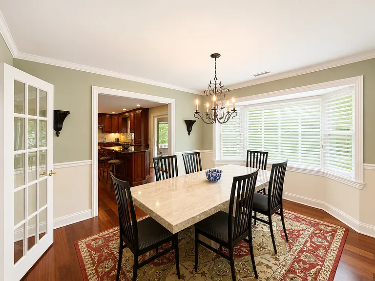 11 Twin Circle Dr — Photo 8