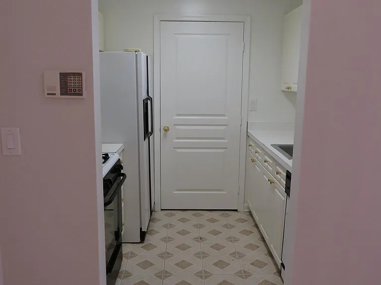 5565 Seminary Rd #208 — Photo 64