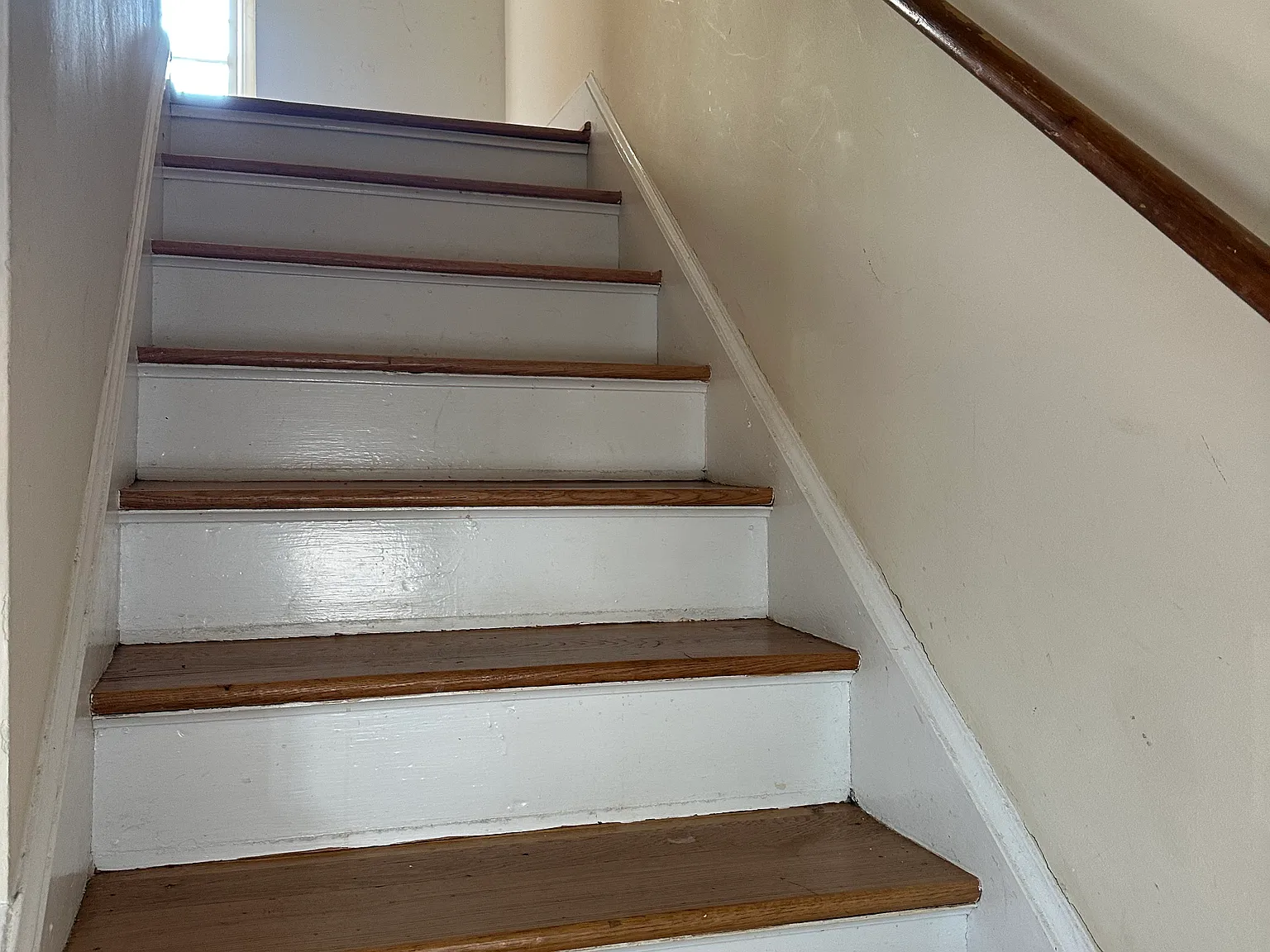 2 bed, 900 sqft, $1,050 — Photo 4