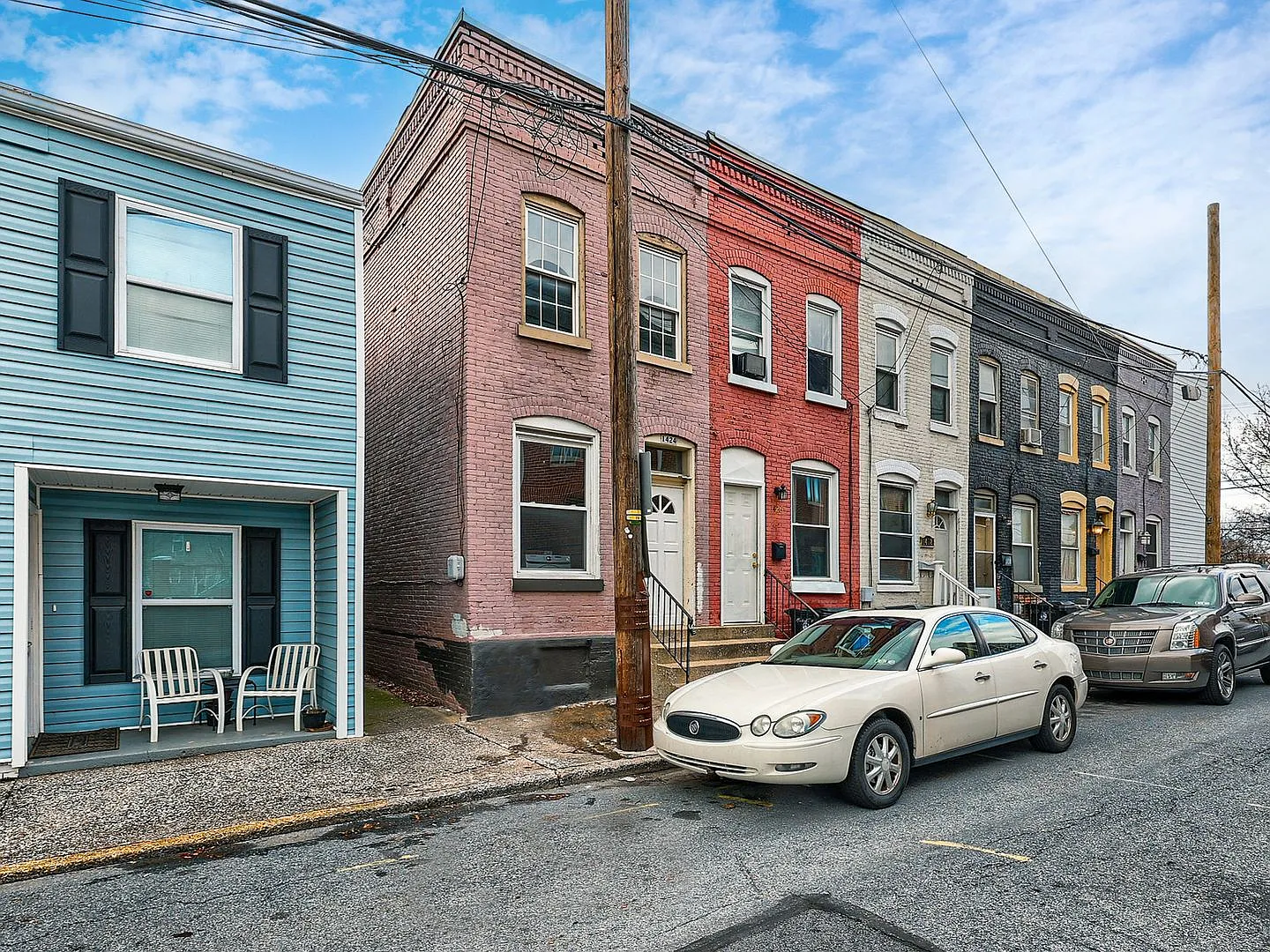 Single Family Home in Midtown — Photo 1