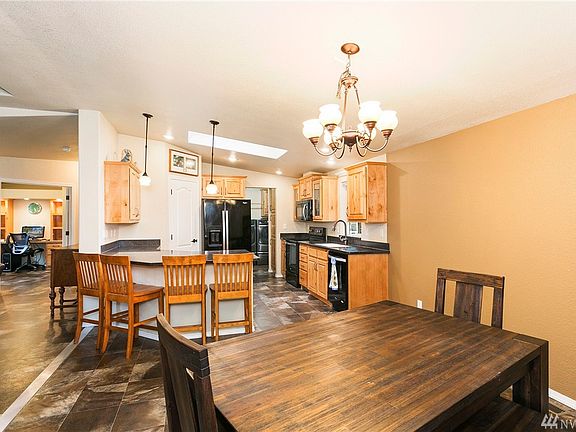 3rd image of 9403 13th Pl SE