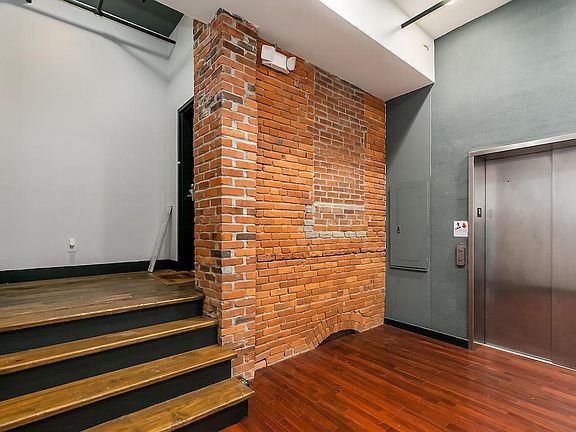 5th image of 139 E Main St APT 303