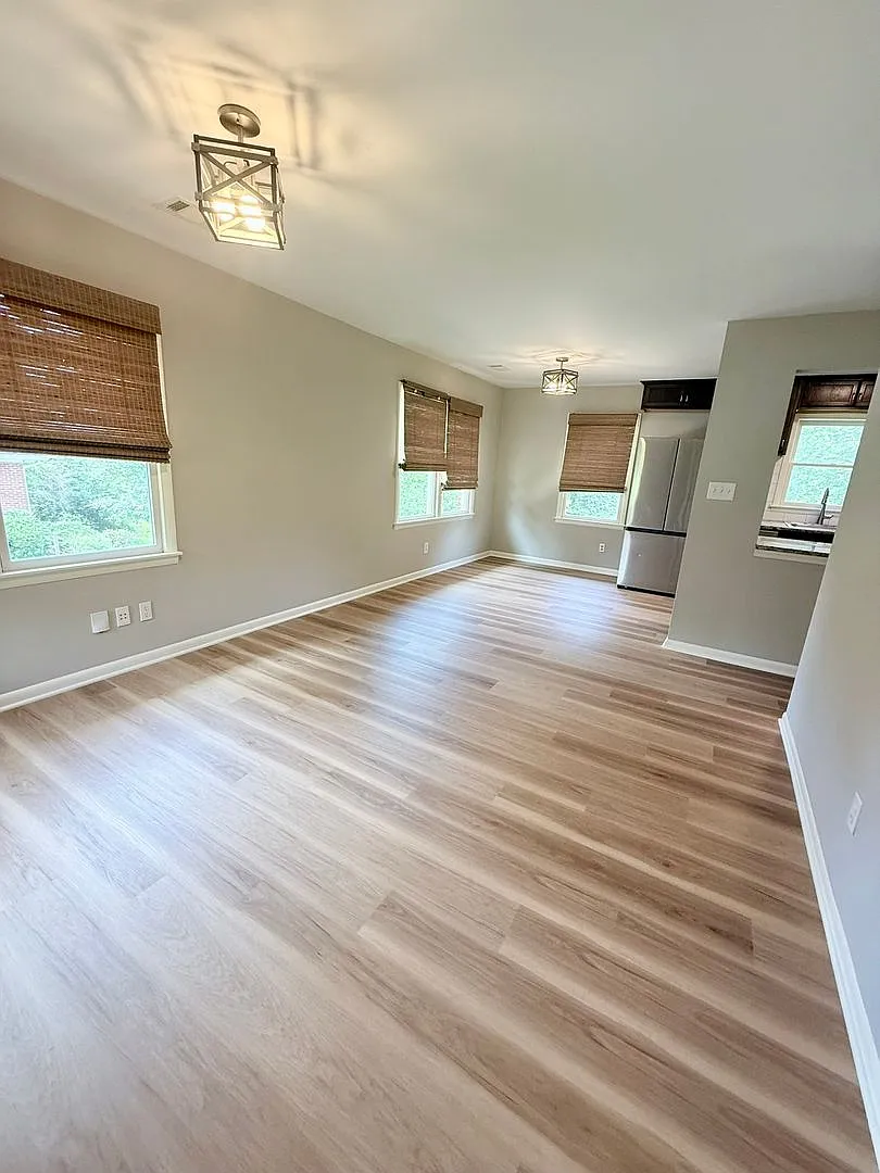 Conrad Dr. 165 — Photo 3
