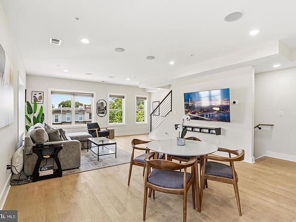 3rd image of 615 Irving St NW #2