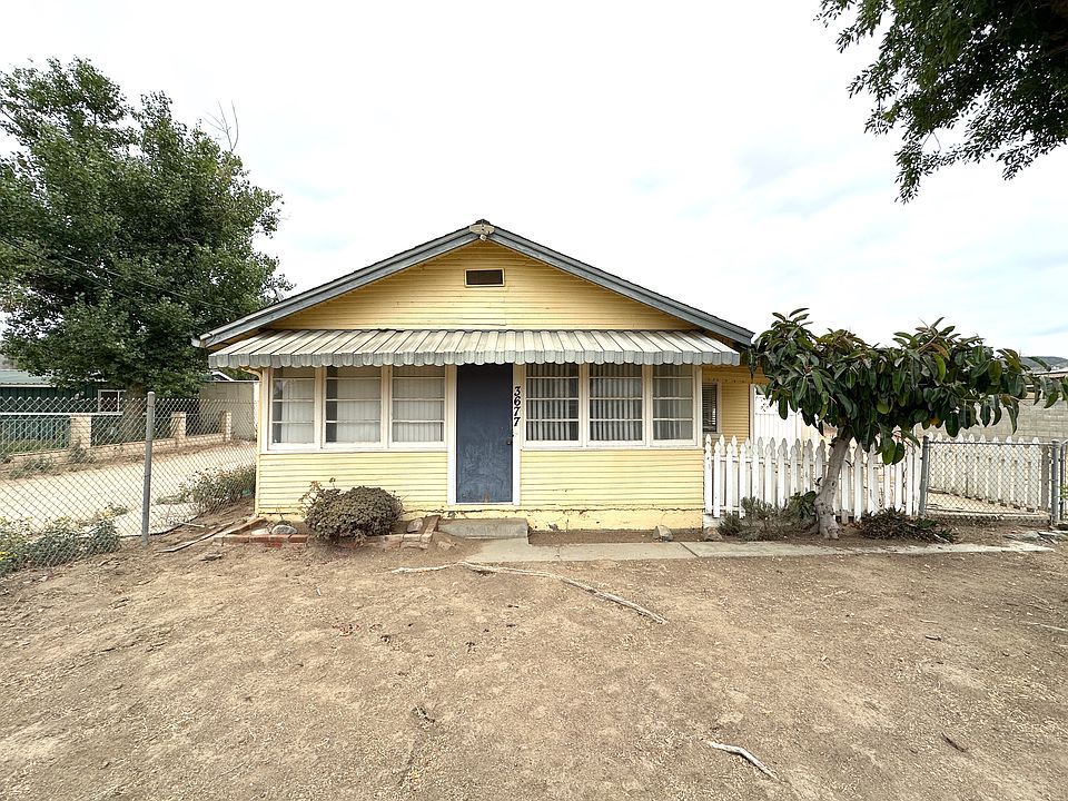 1st image of 3677 Pedley Ave