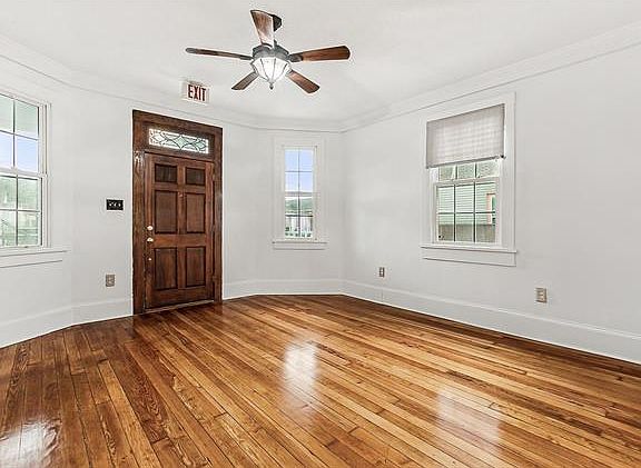 5th image of 2650 Governor Nicholls St