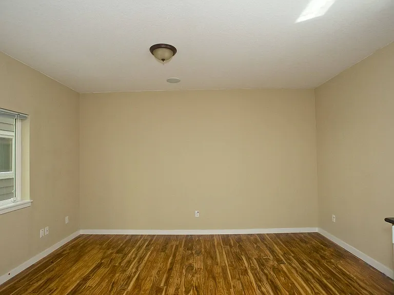1354 High St #4 - Living Area 1354 High St #4 - Living Area