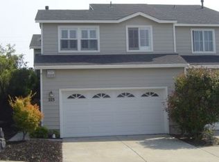 223 Clearpointe Dr, Vallejo, CA 94591