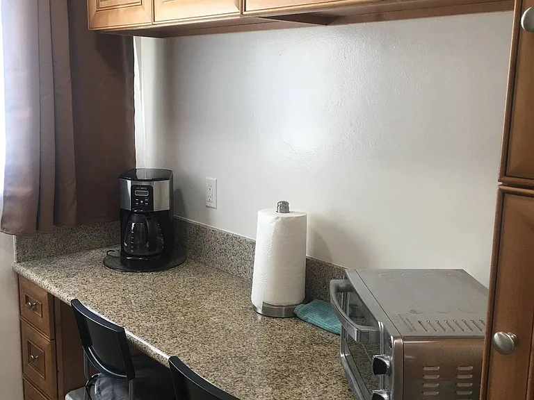 2313 Montrose Ave #6 — Photo 16