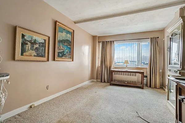 Sold by Compass | media 2