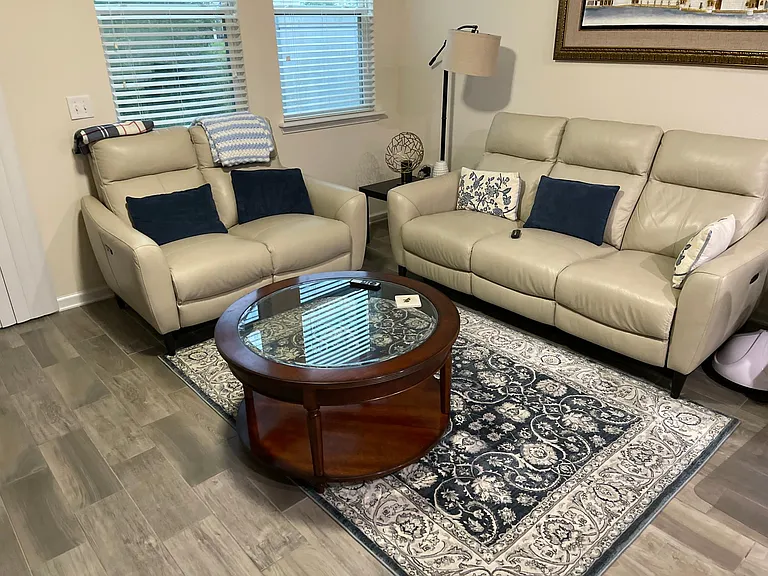 298 Servia Dr — Photo 6