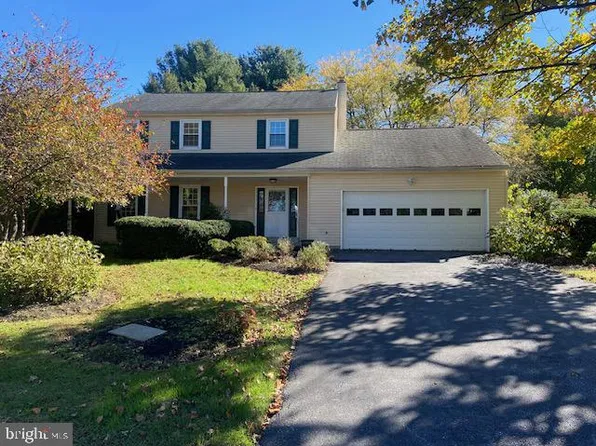 230 Beacon Dr, Phoenixville, PA 19460
