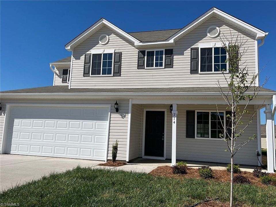 2nd image of 738 Torbay Dr