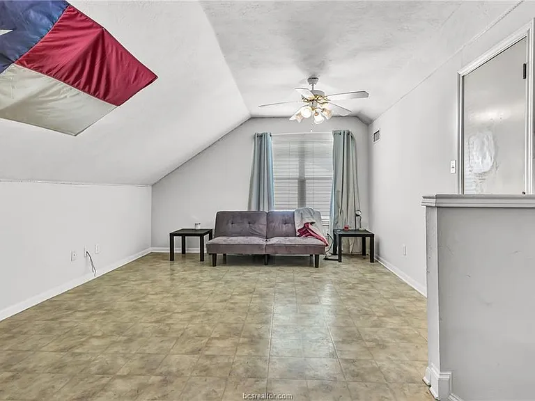 2411 Pintail Loop — Photo 16