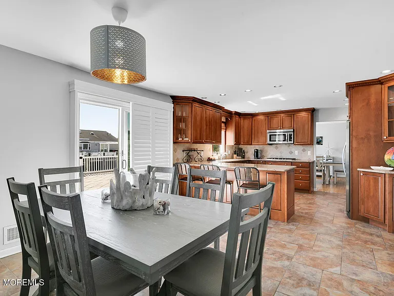 327 Tide Pond Rd — Photo 17