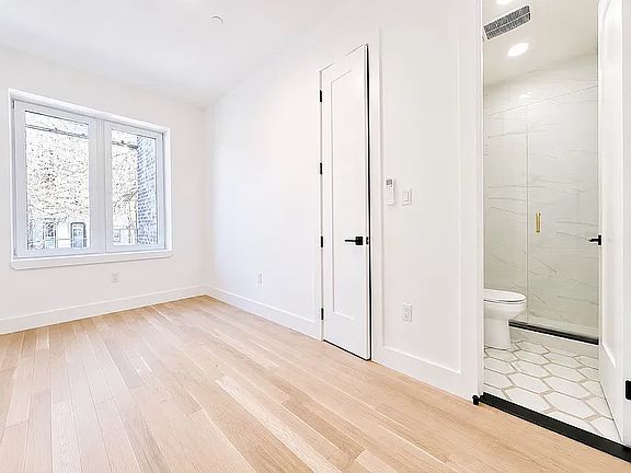 4th image of 345 Grove St APT 1L
