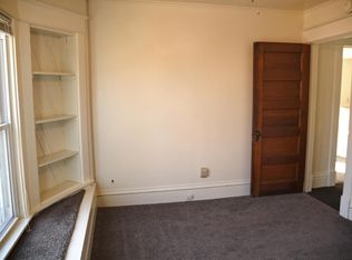 1070 36th St, Des Moines, IA 50311