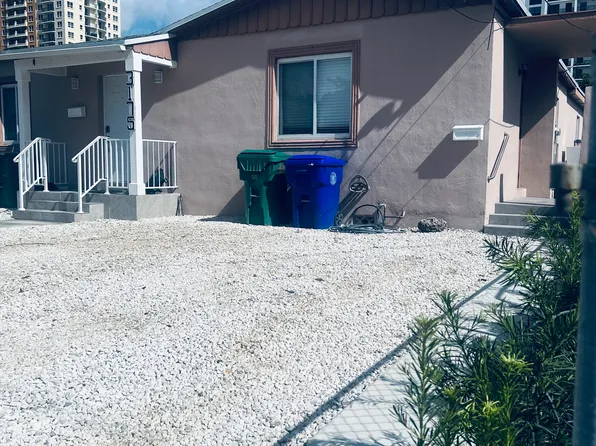 3173 SW 23rd St, Miami, FL 33145