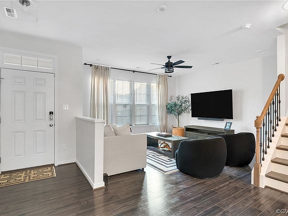 5th image of 10830 Ashton Poole Place Gln