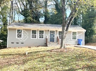 212 Glenrose Cir SW, Atlanta, GA 30354