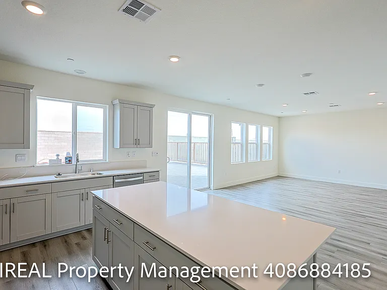 3128 Balance Cir — Photo 13