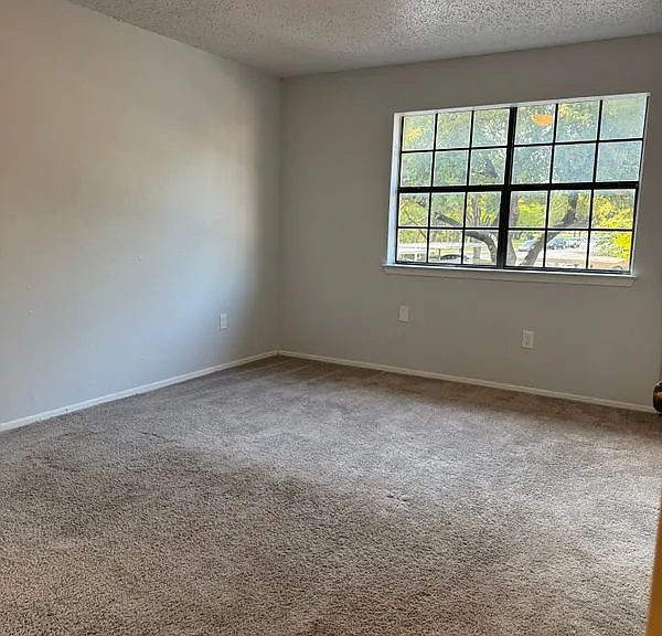 883 Dublin Dr #1 — Photo 32