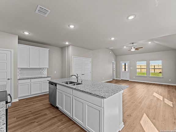 3rd image of 4301 Winston Way