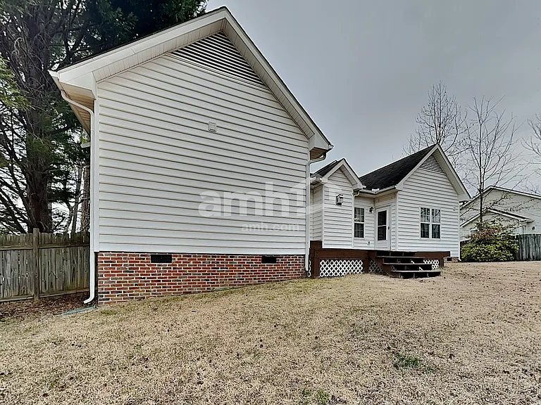 112 Pine Orchard Ct — Photo 21
