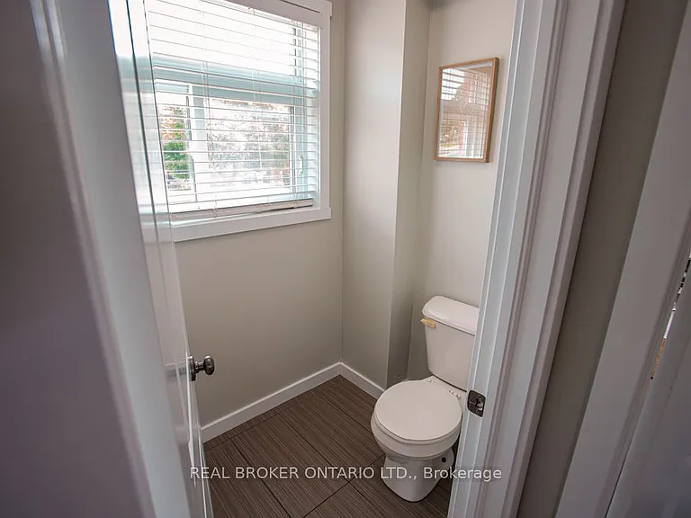 489 East Ave #B — Photo 22