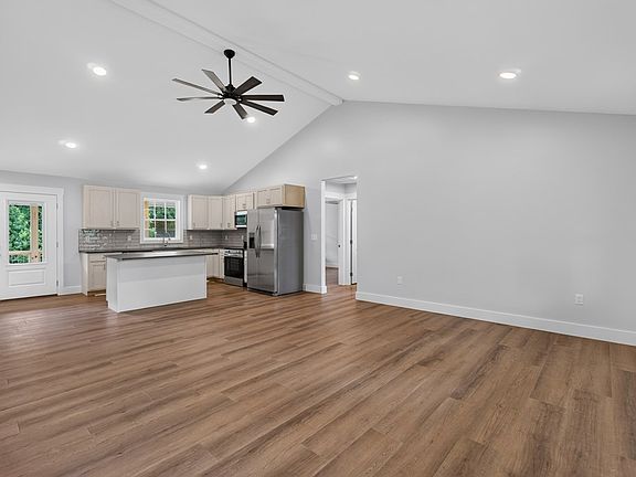 5th image of 121 Oakley Estates Rd