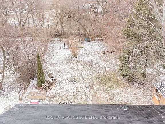 5th image of 22 Hopecrest Cres