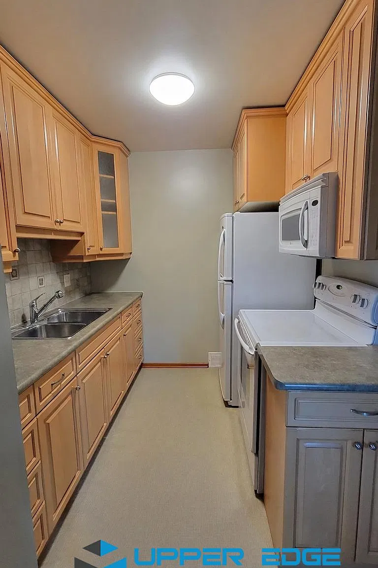 Oakdale_PA, 721 — Photo 2