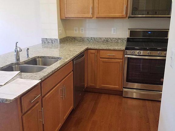 4th image of 12749 Lotte Dr