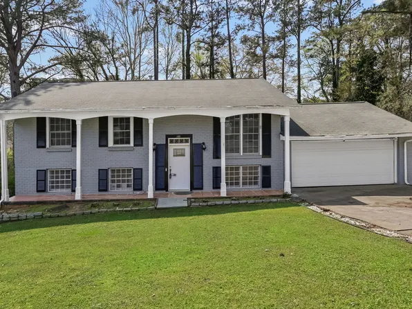 4410 Carrollwood Dr, Stone Mountain, GA 30083