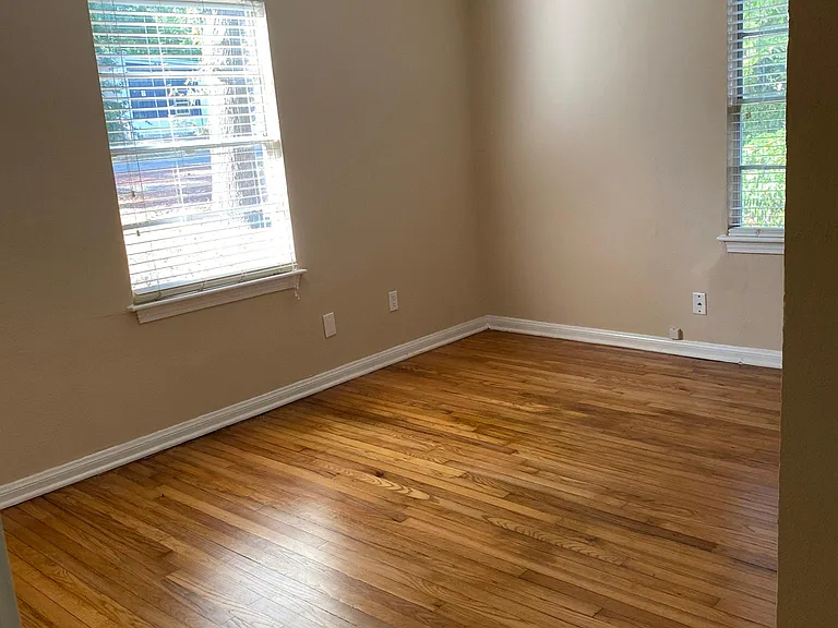 1107 Callahan Ave — Photo 8