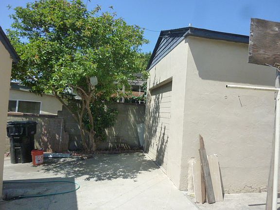 5th image of 2323 54th St