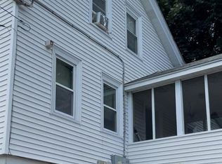 372 Hawkins St, Providence, RI 02904