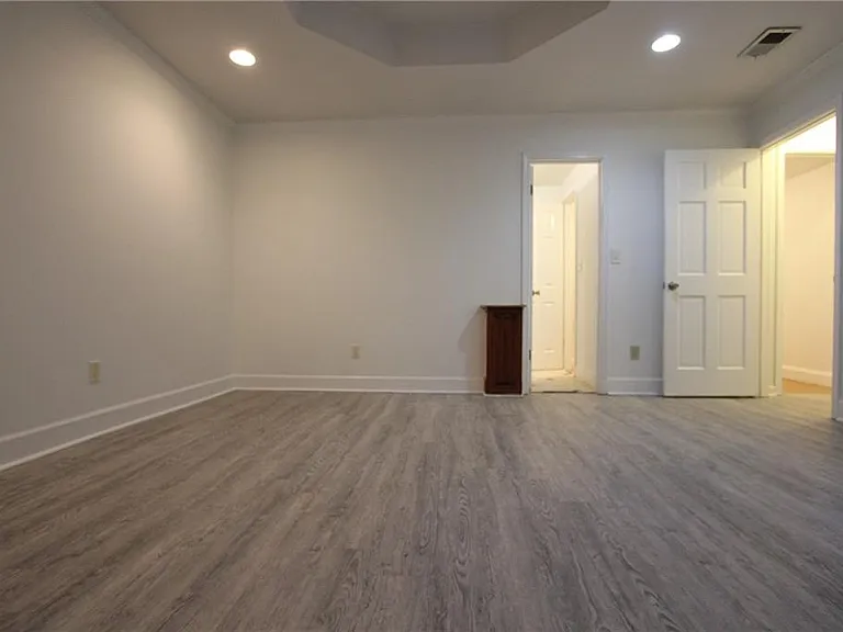 818 Springlake Rd — Photo 29