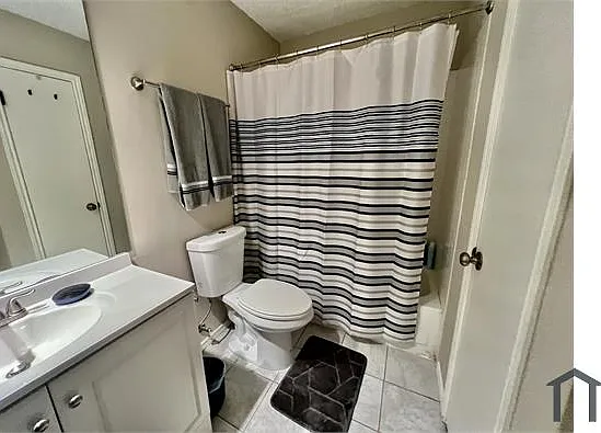 3 bed, 1759 sqft, $2,100 — Photo 4