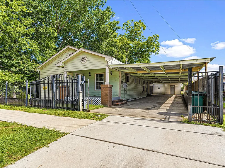 7839 Goode St #B — Photo 10