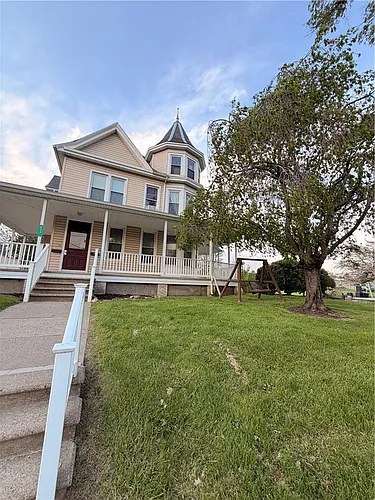 277 E Main St #1 Photo 1