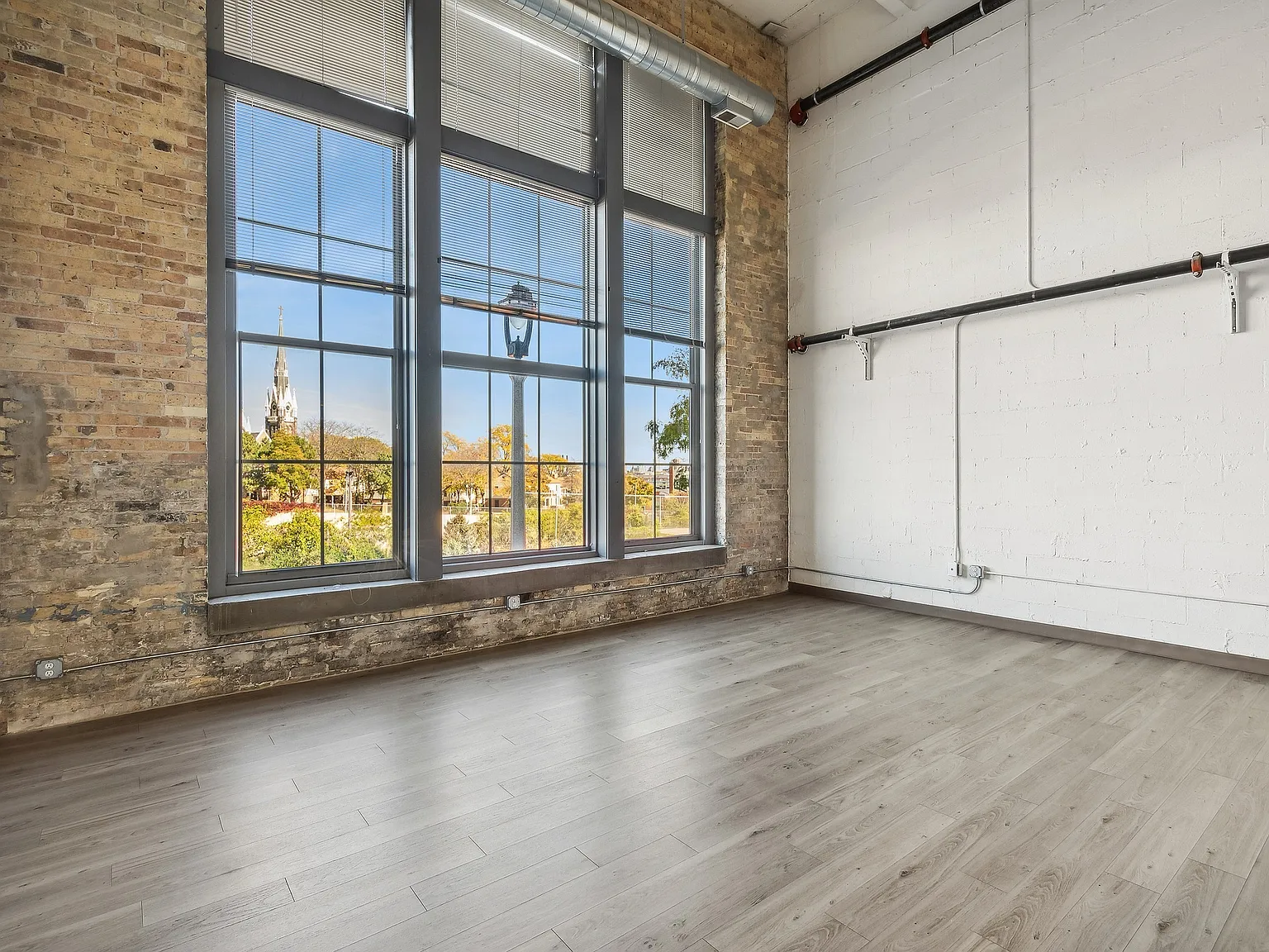 Blue Ribbon Lofts — Photo 2