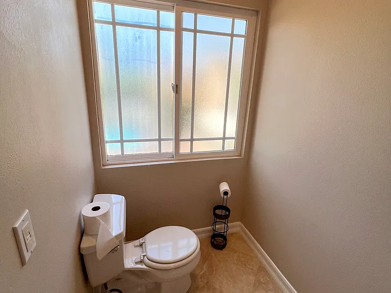 17141 Green Ln — Photo 26