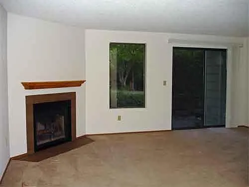 19857 25th Ave NE #102 Photo 1