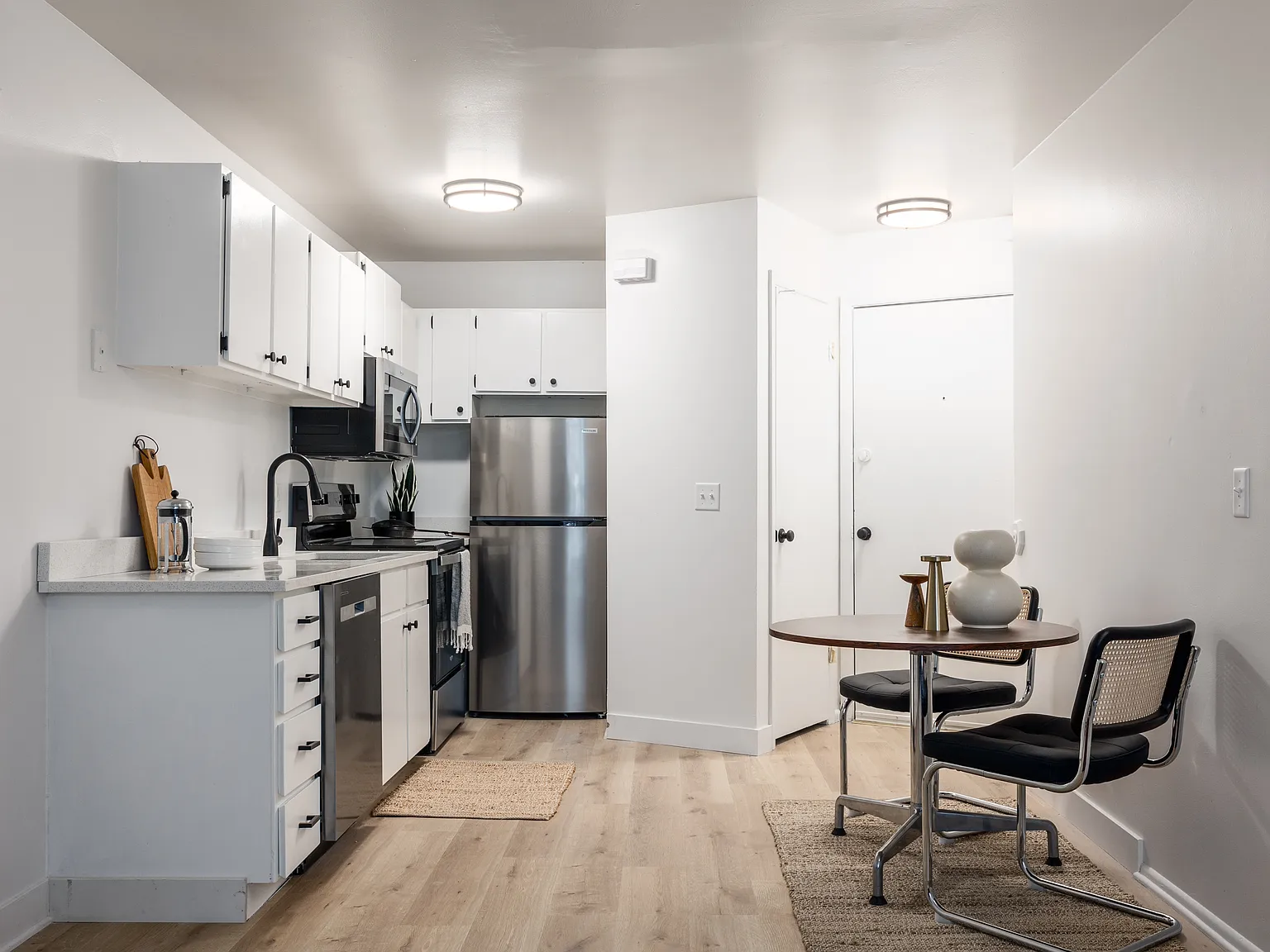 1 bed, 675 sqft, $1,299 — Photo 4