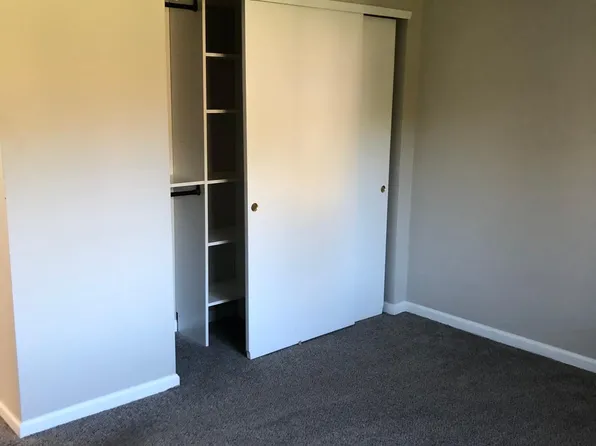 3370 Winston Dr, Bettendorf, IA 52722