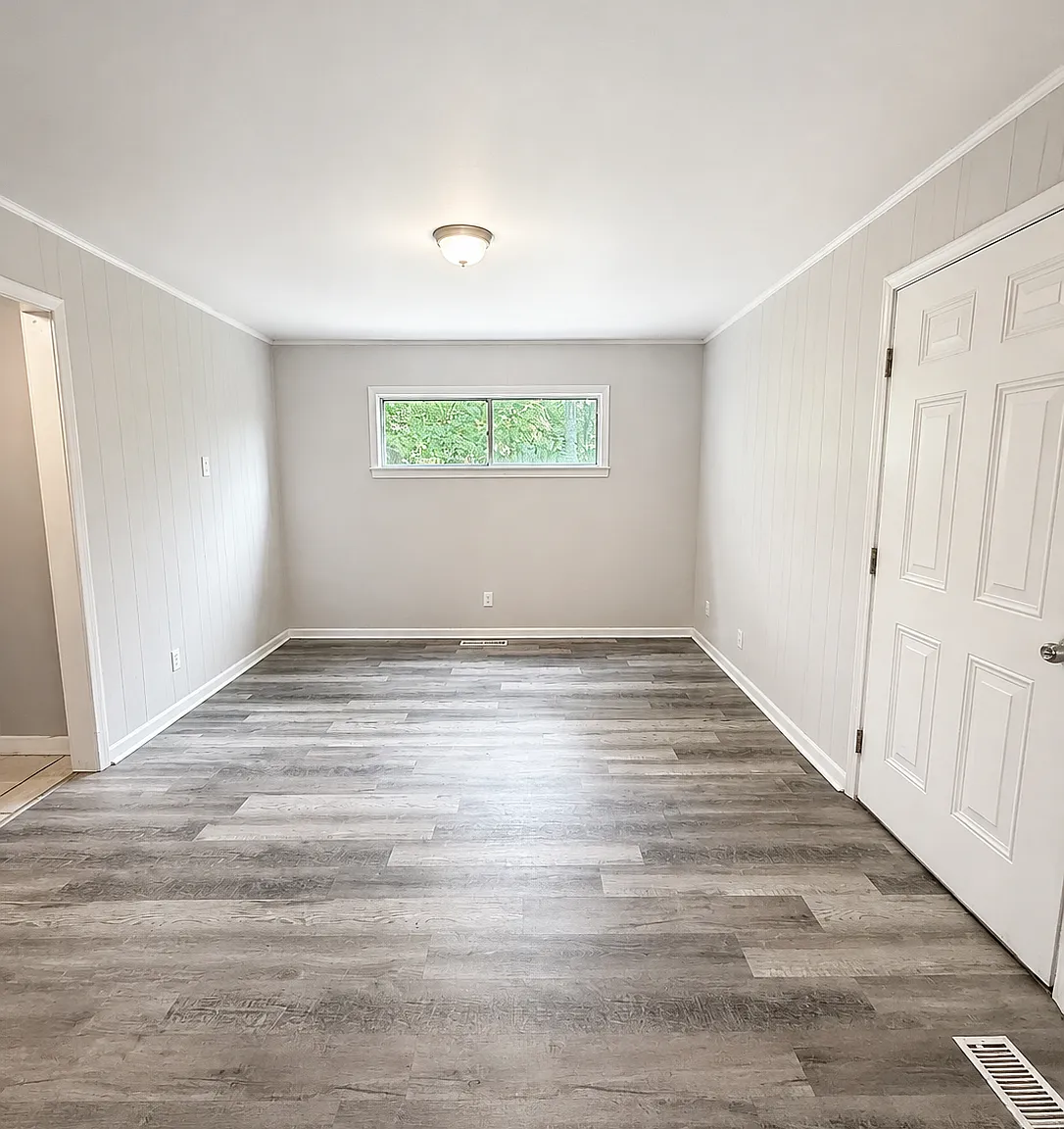 3 bed, 1140 sqft, $1,100 — Photo 4