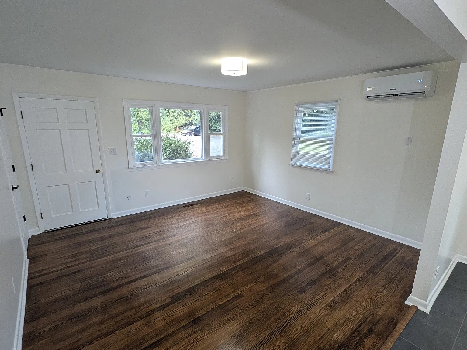 2 bed, 1000 sqft, $2,650 — Photo 3