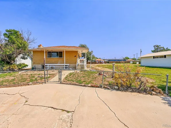 432 3rd Avenue, Deer Trail, CO 80105